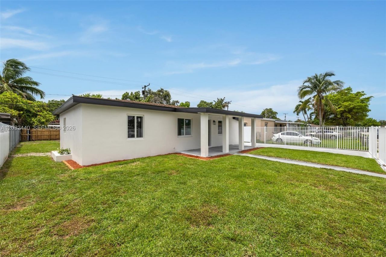 3260 NW 95th Ter, Miami, FL 33147 Photo