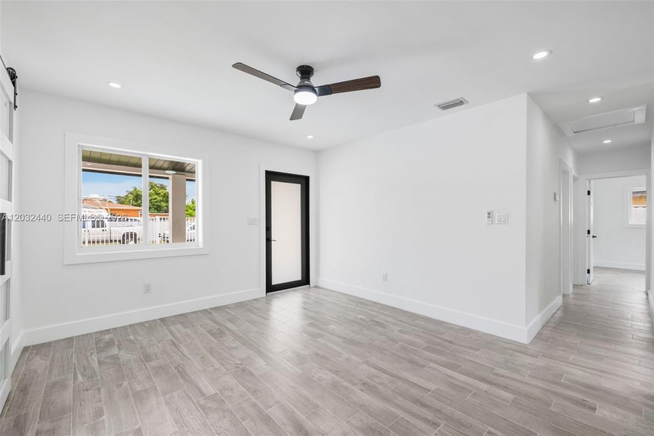 3260 NW 95th Ter, Miami, FL 33147 Photo