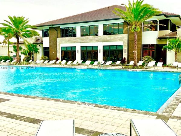 4700 NW 84th Ave , Unit 15, Doral, FL 33166