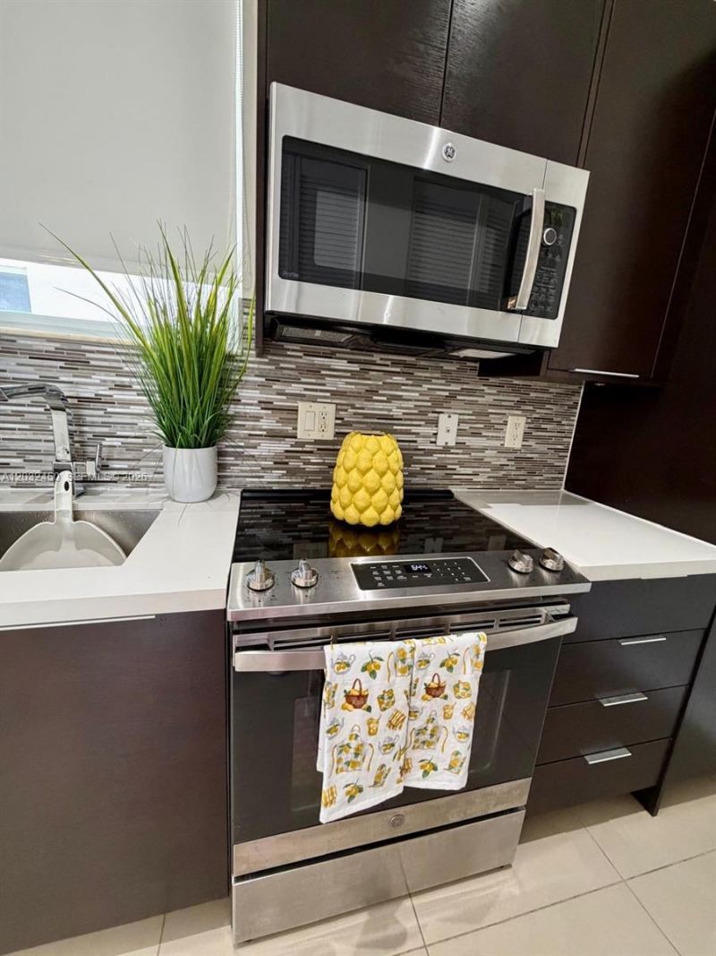 6440 NW 103rd Psge, Unit 6440, Doral, FL 33178 Photo