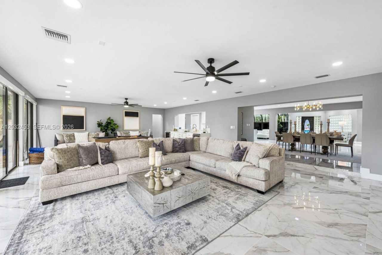 1030 SW 14th Ter, Fort Lauderdale, FL 33312 Photo