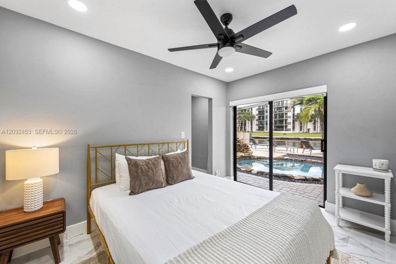 1030 SW 14th Ter, Fort Lauderdale, FL 33312 Photo