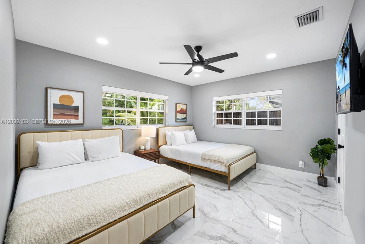 1030 SW 14th Ter, Fort Lauderdale, FL 33312 Photo