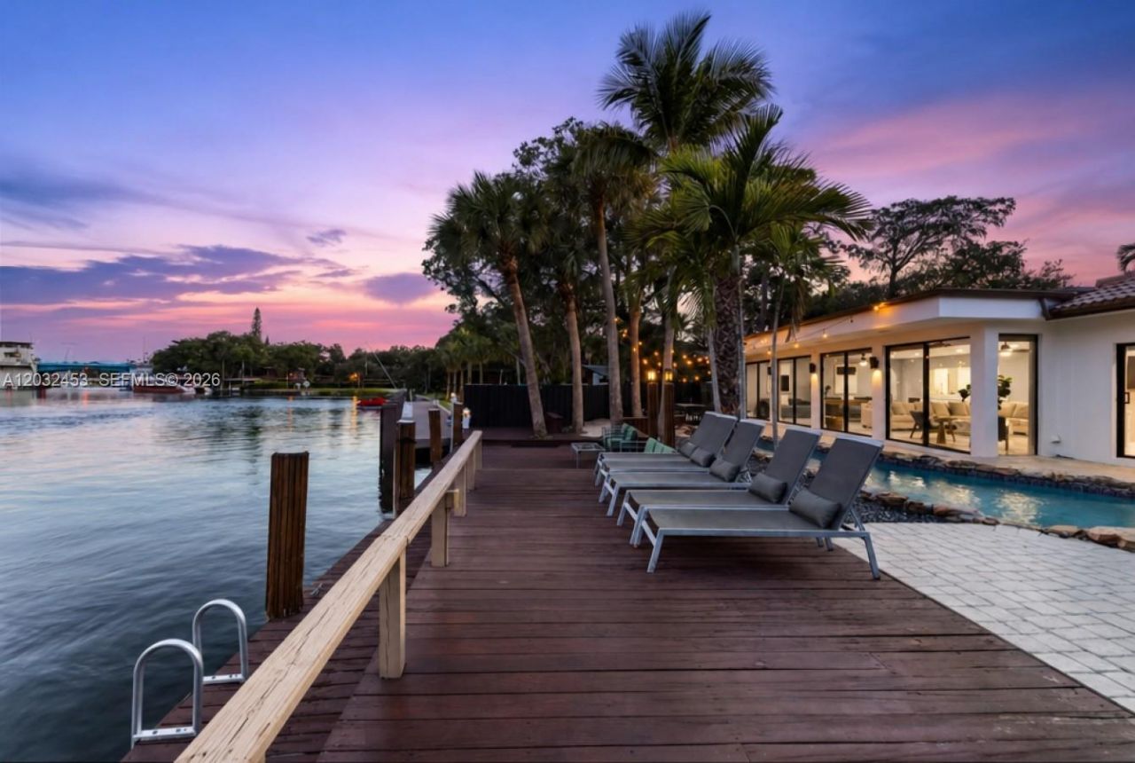 1030 SW 14th Ter, Fort Lauderdale, FL 33312 Photo