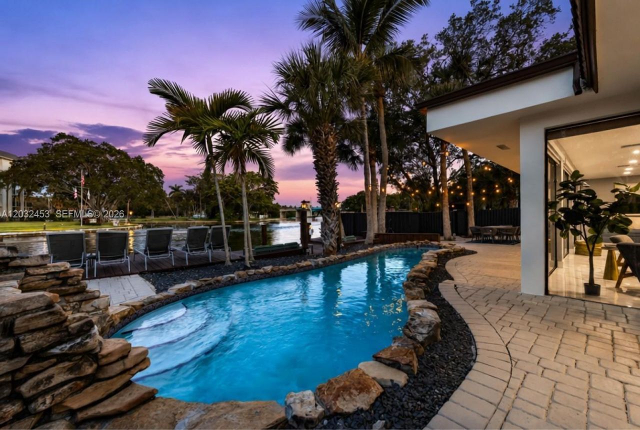1030 SW 14th Ter, Fort Lauderdale, FL 33312 Photo