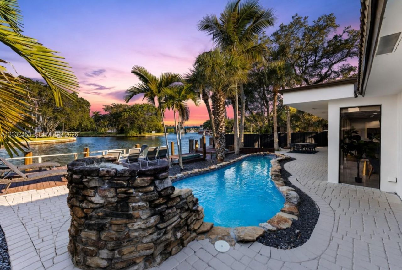 1030 SW 14th Ter, Fort Lauderdale, FL 33312 Photo