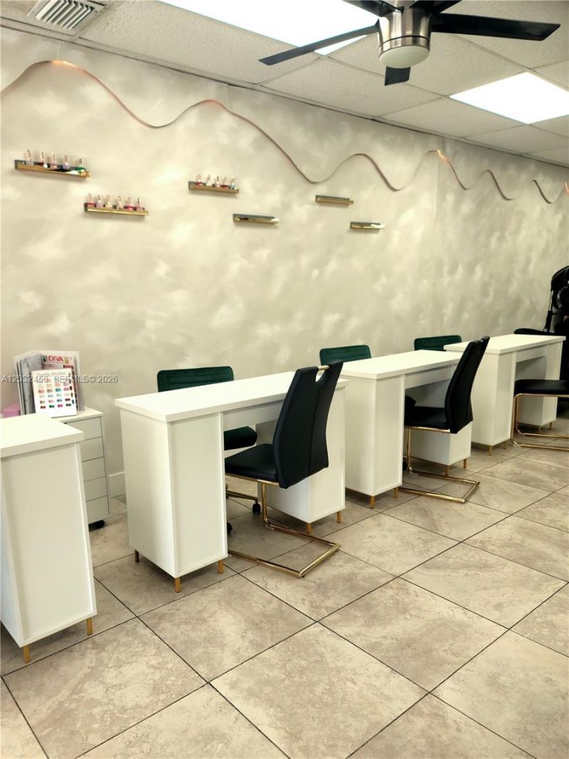 4237 Hollywood Blvd , Hollywood, FL 33021 Photo