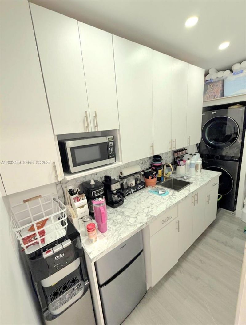 4237 Hollywood Blvd , Hollywood, FL 33021 Photo