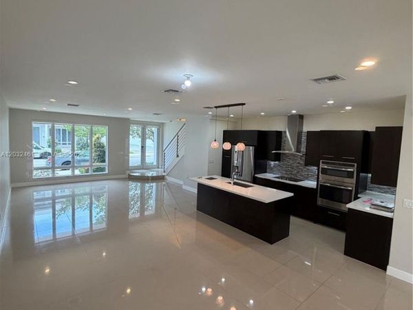 6440 NW 103rd Psge , Unit 6440, Doral, FL 33178