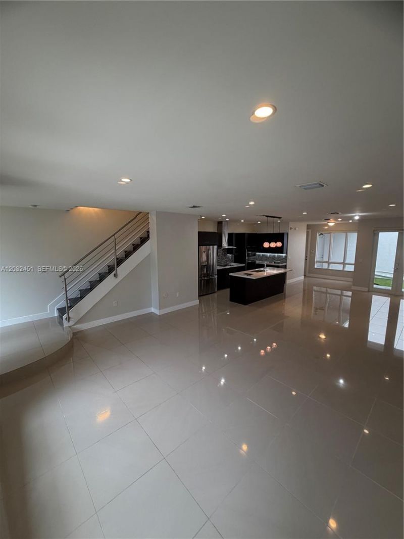 6440 NW 103rd Psge , Unit 6440, Doral, FL 33178 Photo