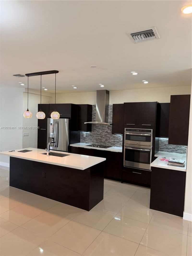 6440 NW 103rd Psge , Unit 6440, Doral, FL 33178 Photo