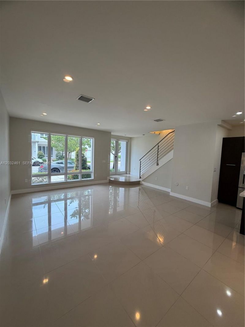 6440 NW 103rd Psge , Unit 6440, Doral, FL 33178 Photo