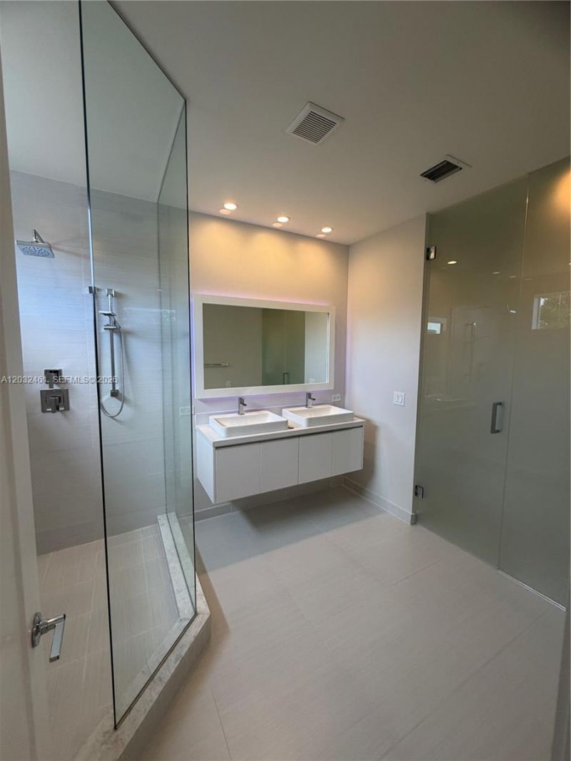 6440 NW 103rd Psge , Unit 6440, Doral, FL 33178 Photo