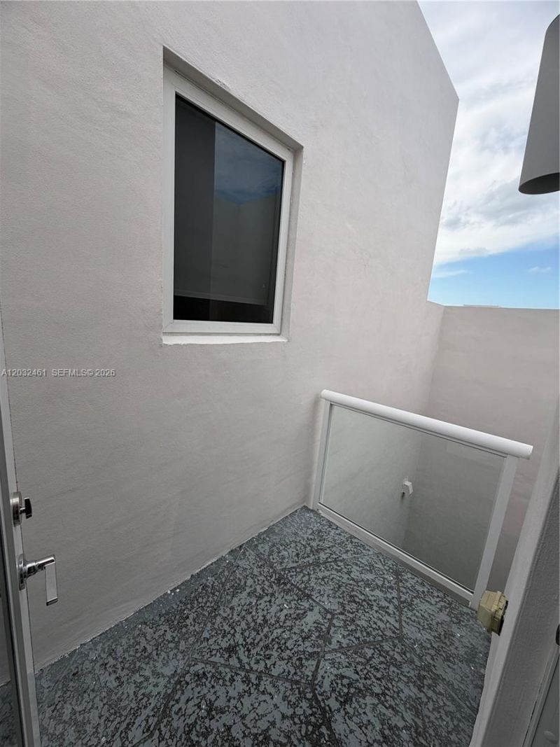 6440 NW 103rd Psge , Unit 6440, Doral, FL 33178 Photo