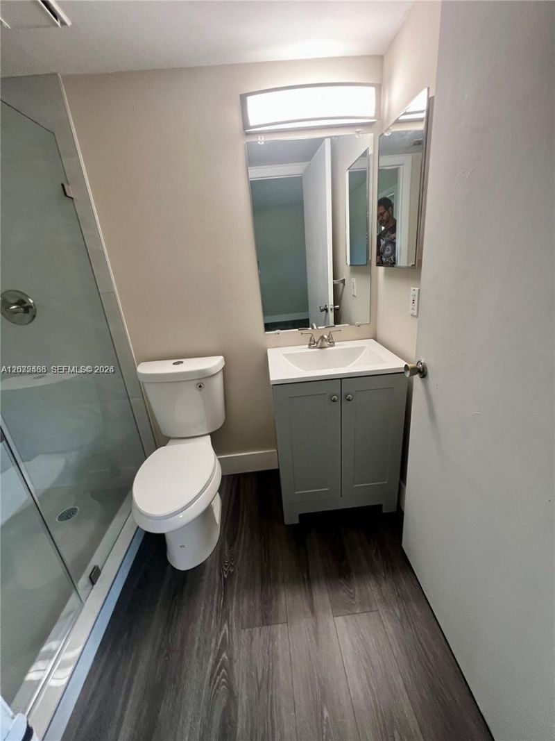 350 W Palm Cir W , Unit 203, Pembroke Pines, FL 33025 Photo