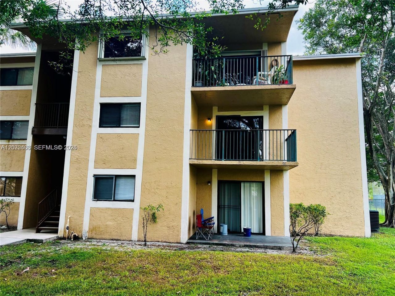 350 W Palm Cir W , Unit 203, Pembroke Pines, FL 33025 Photo