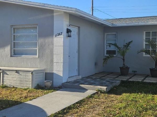 11267 SW 7th St , Sweetwater, FL 33174