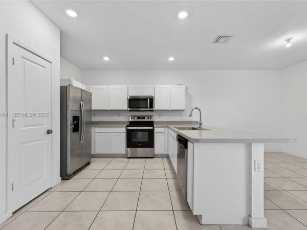 1780 SE 9th Ave, Homestead, FL 33034
