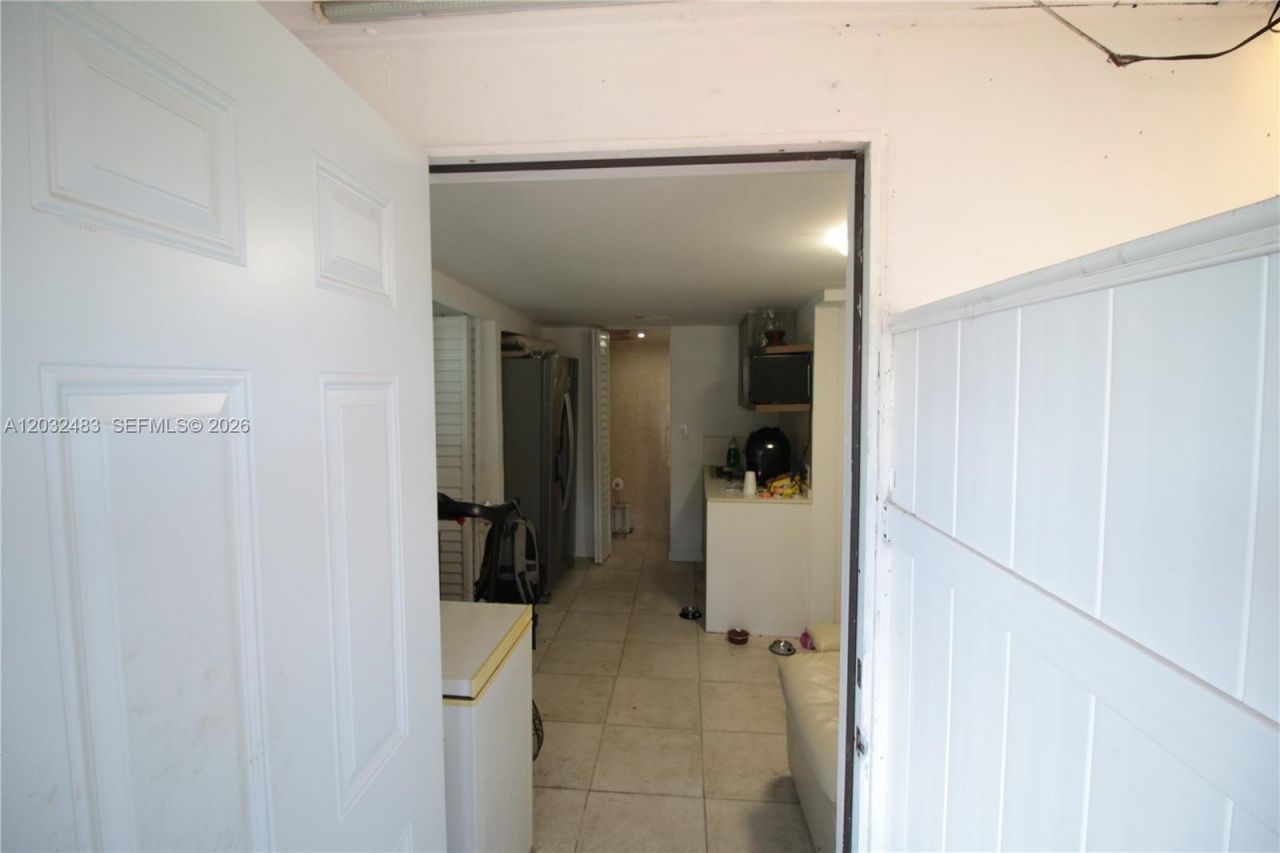 359 E 12th St , Hialeah, FL 33010 Photo