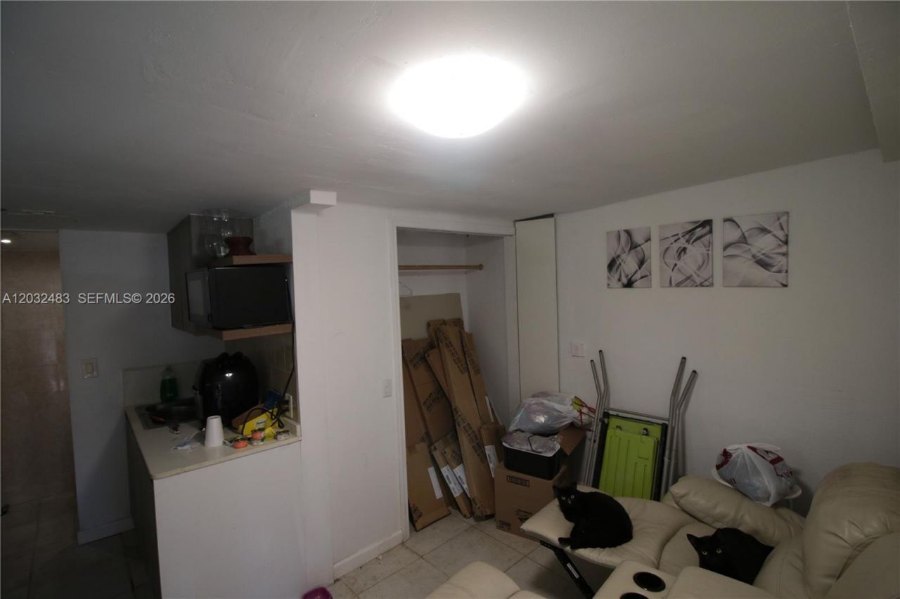 359 E 12th St , Hialeah, FL 33010 Photo
