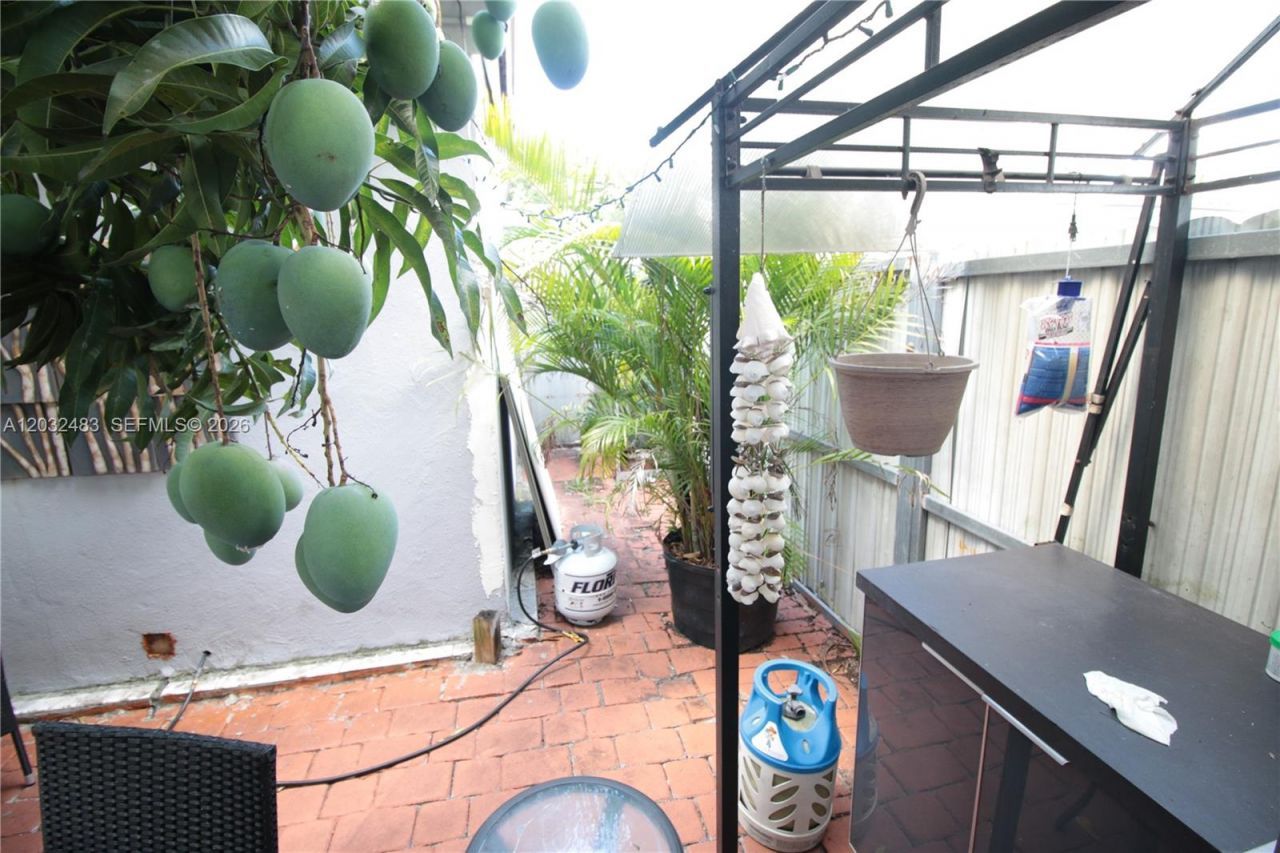 359 E 12th St , Hialeah, FL 33010 Photo