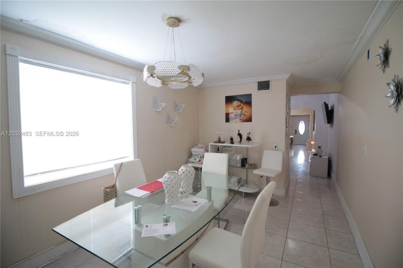 359 E 12th St , Hialeah, FL 33010 Photo