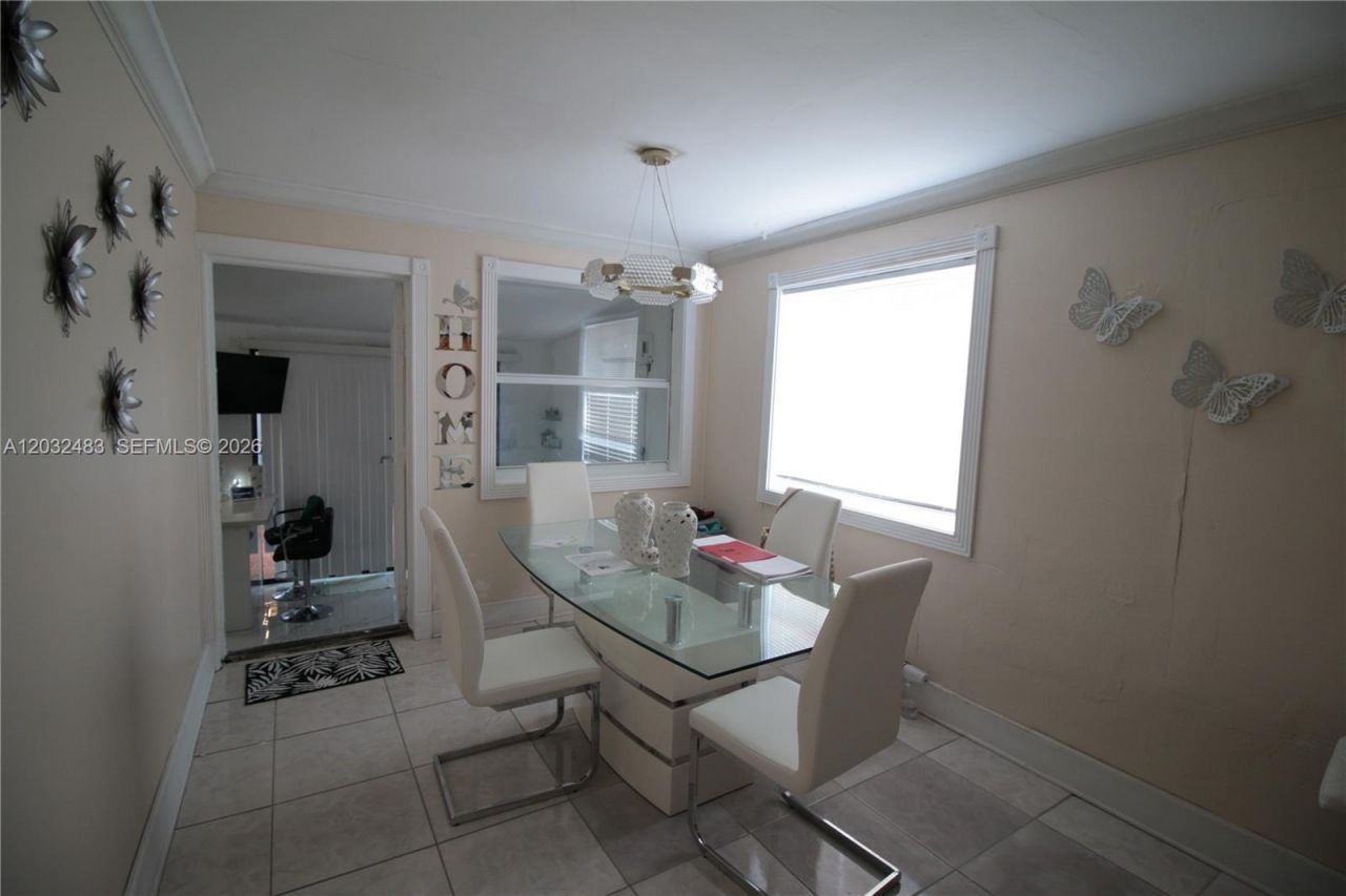 359 E 12th St , Hialeah, FL 33010 Photo
