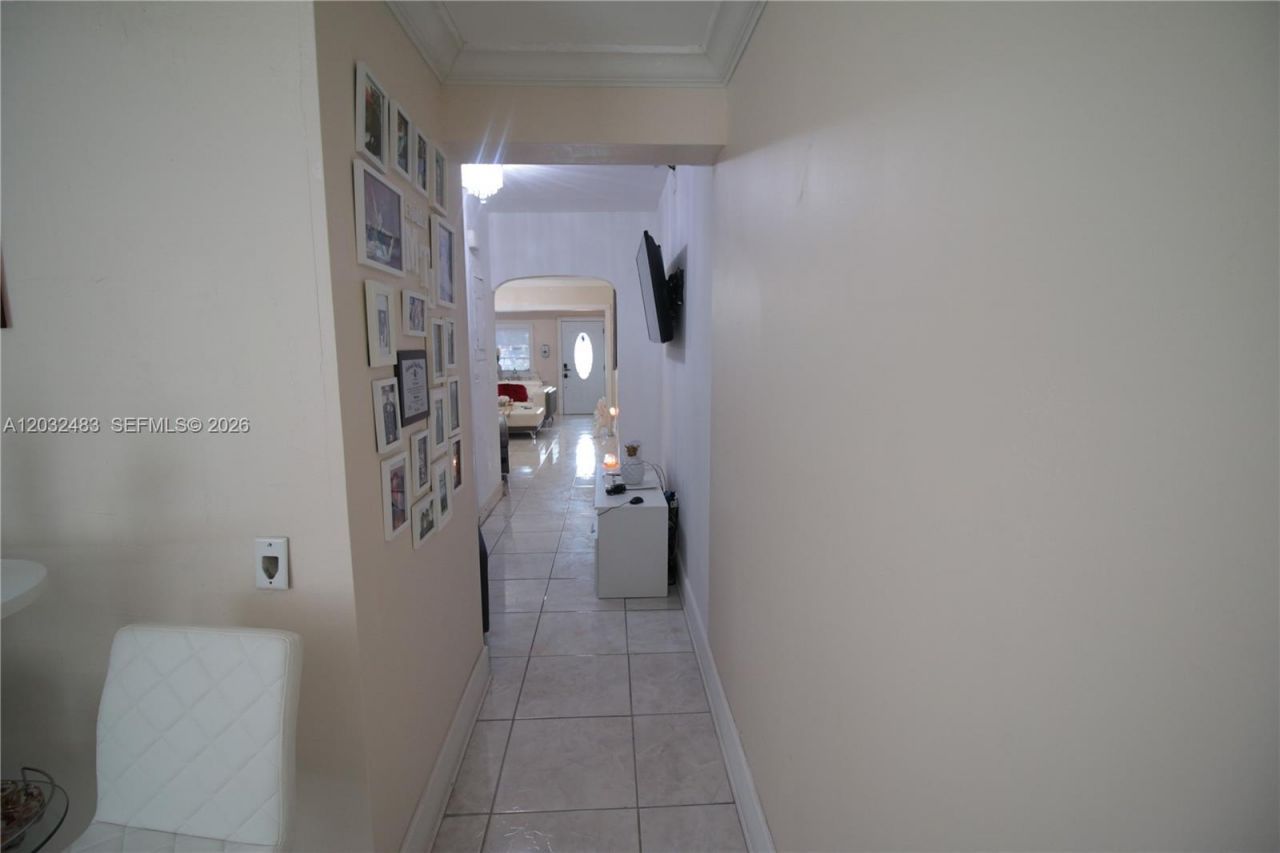 359 E 12th St , Hialeah, FL 33010 Photo