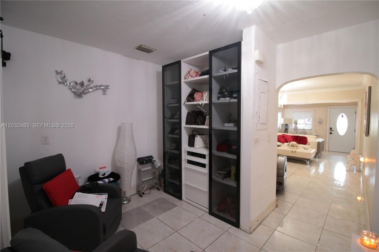 359 E 12th St , Hialeah, FL 33010 Photo
