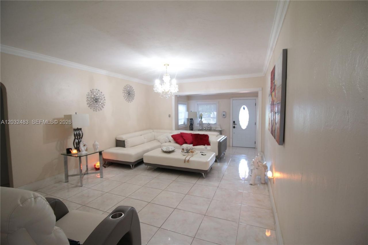 359 E 12th St , Hialeah, FL 33010 Photo