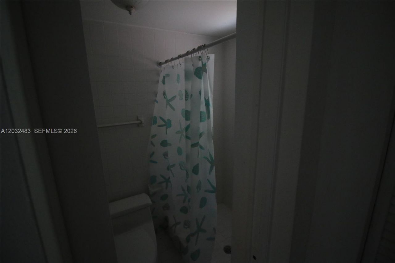 359 E 12th St, Hialeah, FL 33010 Photo