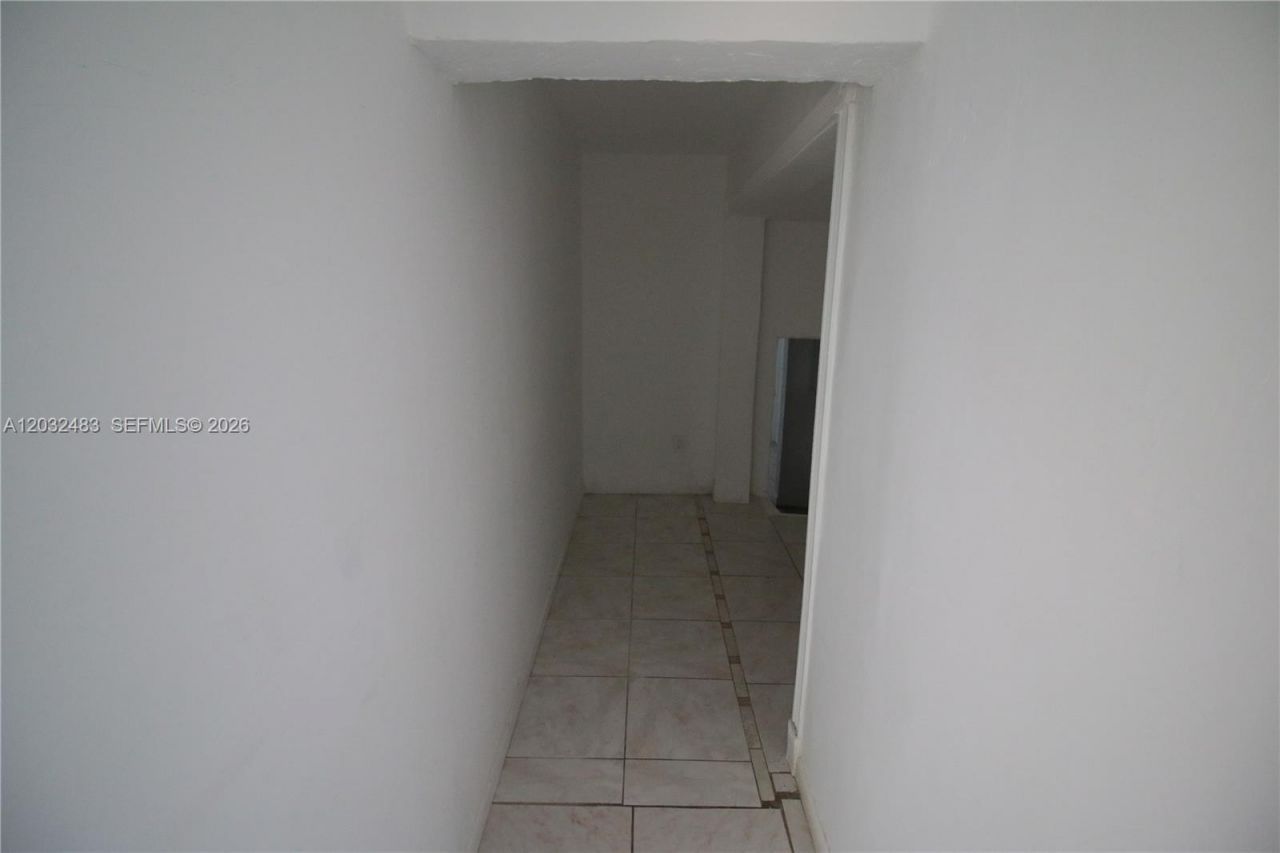 359 E 12th St, Hialeah, FL 33010 Photo