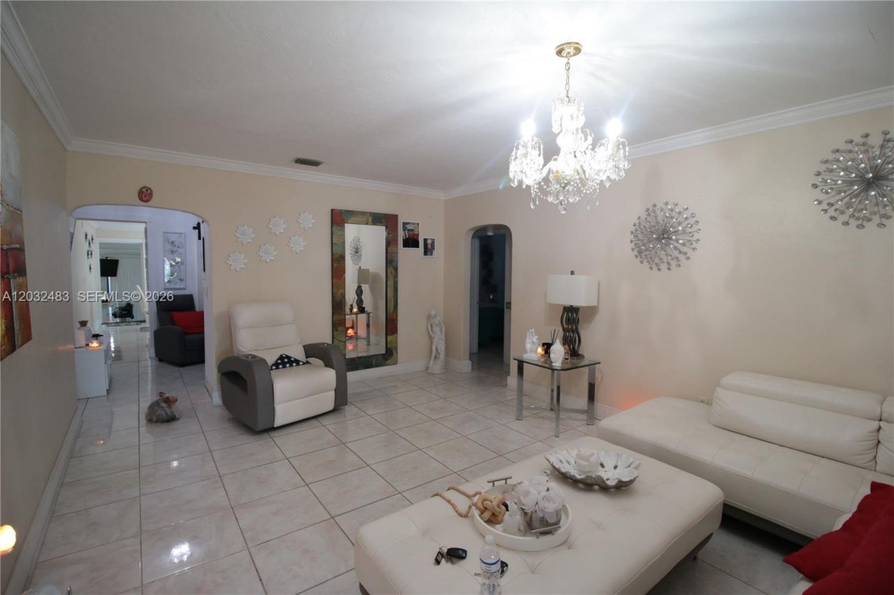 359 E 12th St , Hialeah, FL 33010 Photo