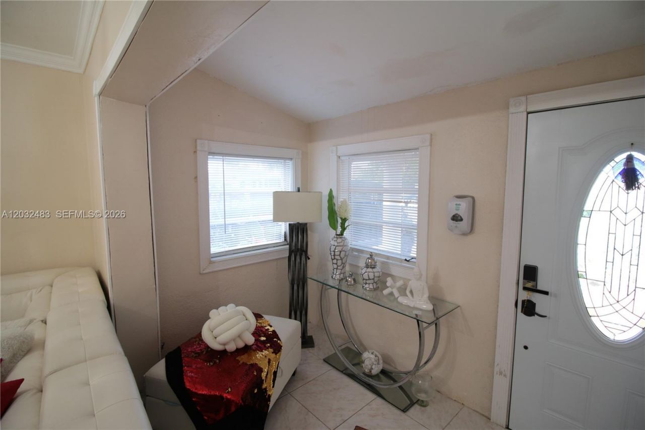 359 E 12th St , Hialeah, FL 33010 Photo