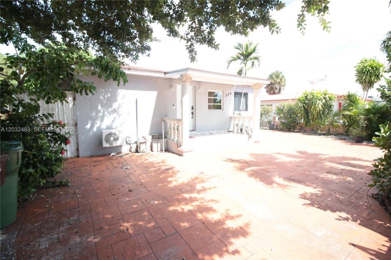 359 E 12th St, Hialeah, FL 33010 Photo