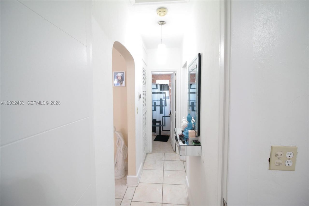359 E 12th St , Hialeah, FL 33010 Photo