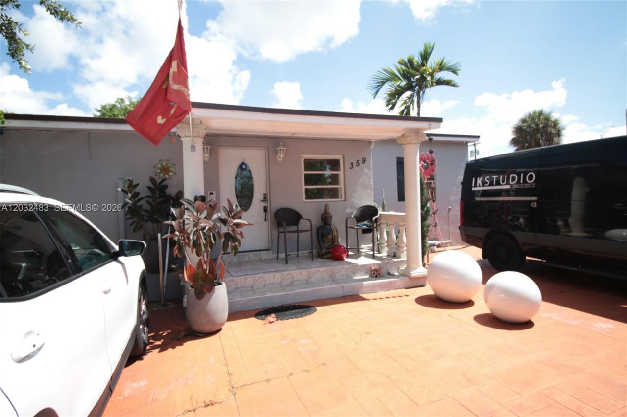 359 E 12th St , Hialeah, FL 33010 Photo