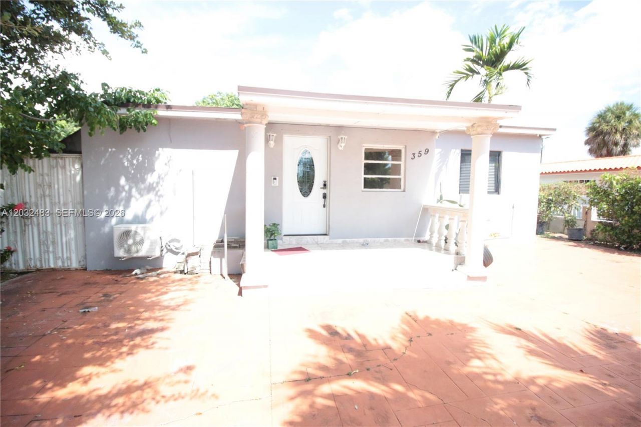 359 E 12th St, Hialeah, FL 33010 Photo