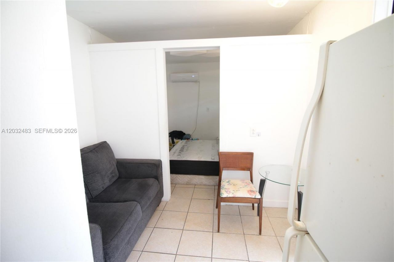 359 E 12th St , Hialeah, FL 33010 Photo