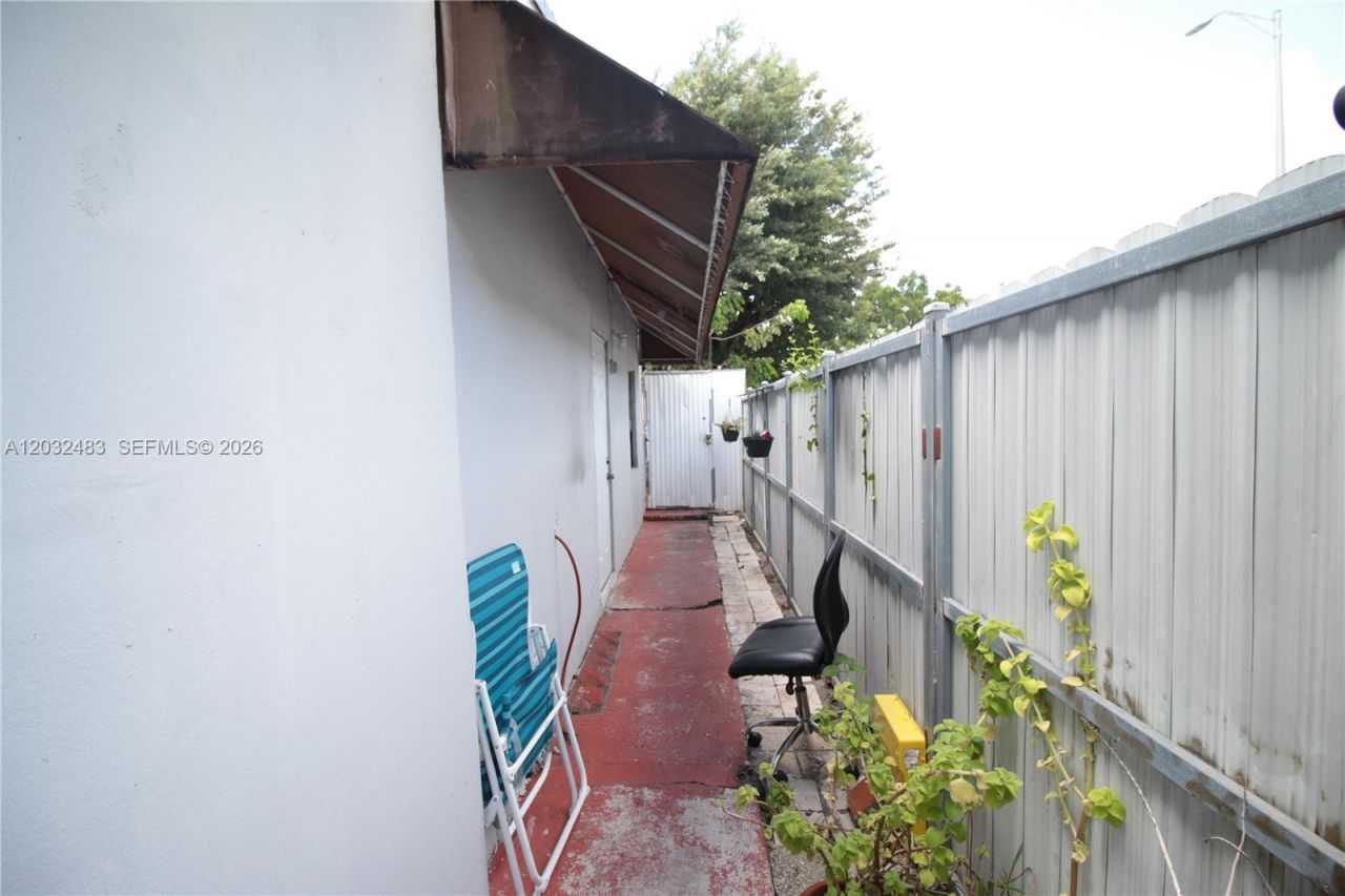 359 E 12th St , Hialeah, FL 33010 Photo
