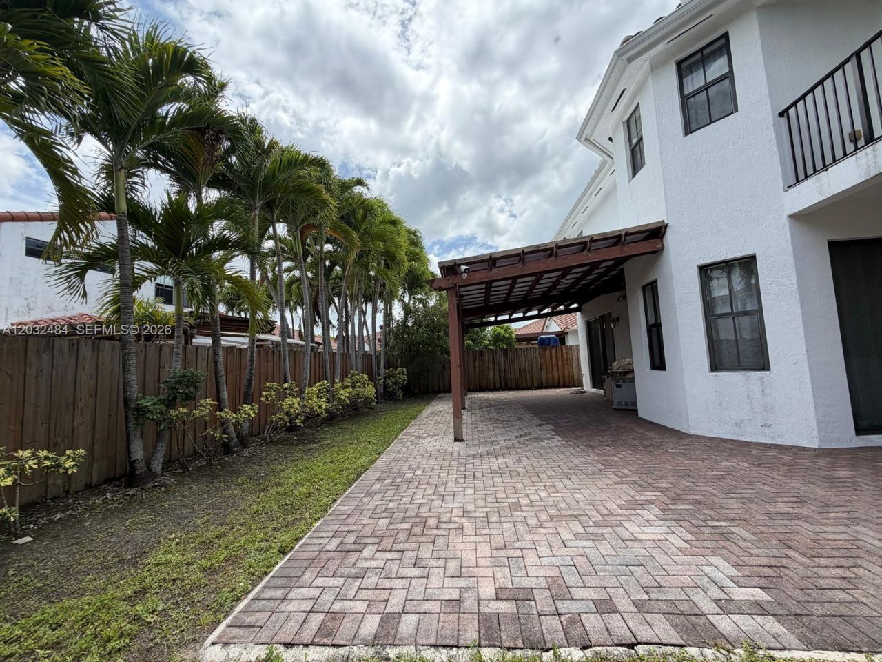 9924 NW 10th Ter , Miami, FL 33172 Photo