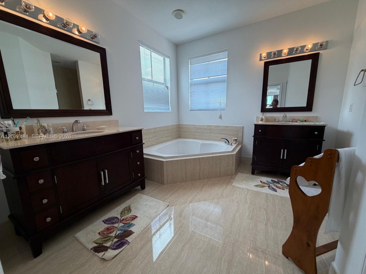 9924 NW 10th Ter , Miami, FL 33172 Photo