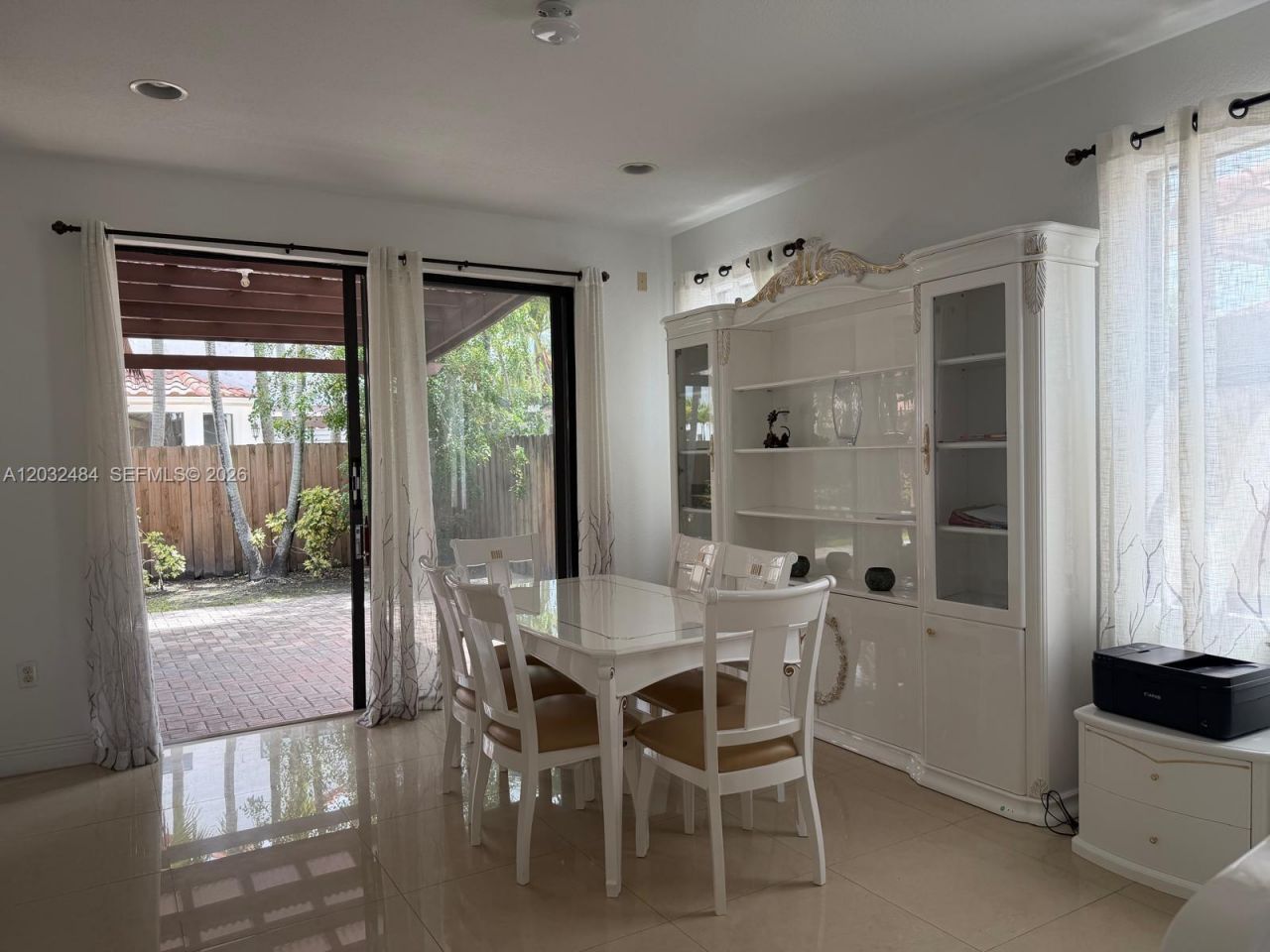 9924 NW 10th Ter , Miami, FL 33172 Photo
