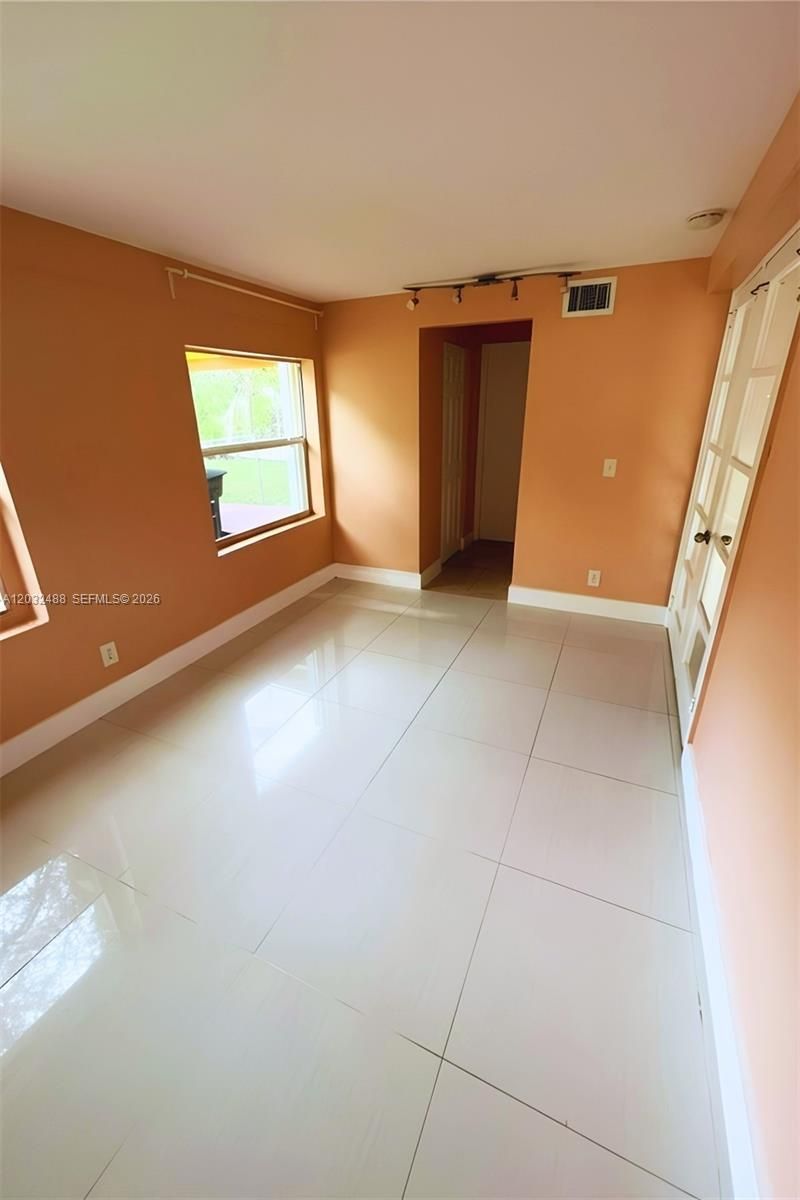 14215 NE 9th Ave , Unit 14215, North Miami, FL 33161 Photo