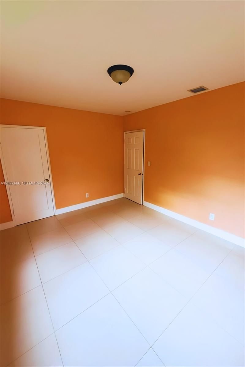 14215 NE 9th Ave , Unit 14215, North Miami, FL 33161 Photo