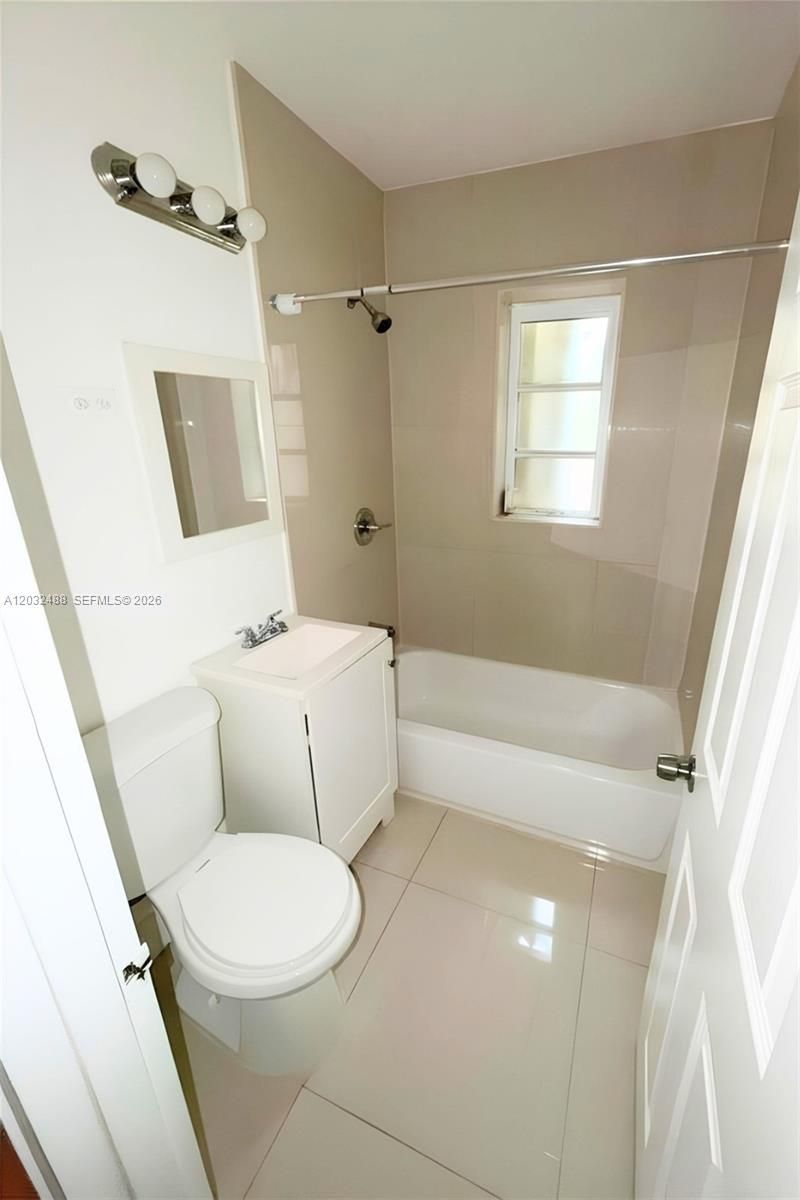 14215 NE 9th Ave , Unit 14215, North Miami, FL 33161 Photo