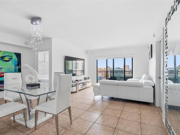 4242 NW 2nd St , Unit 1001, Miami, FL 33126