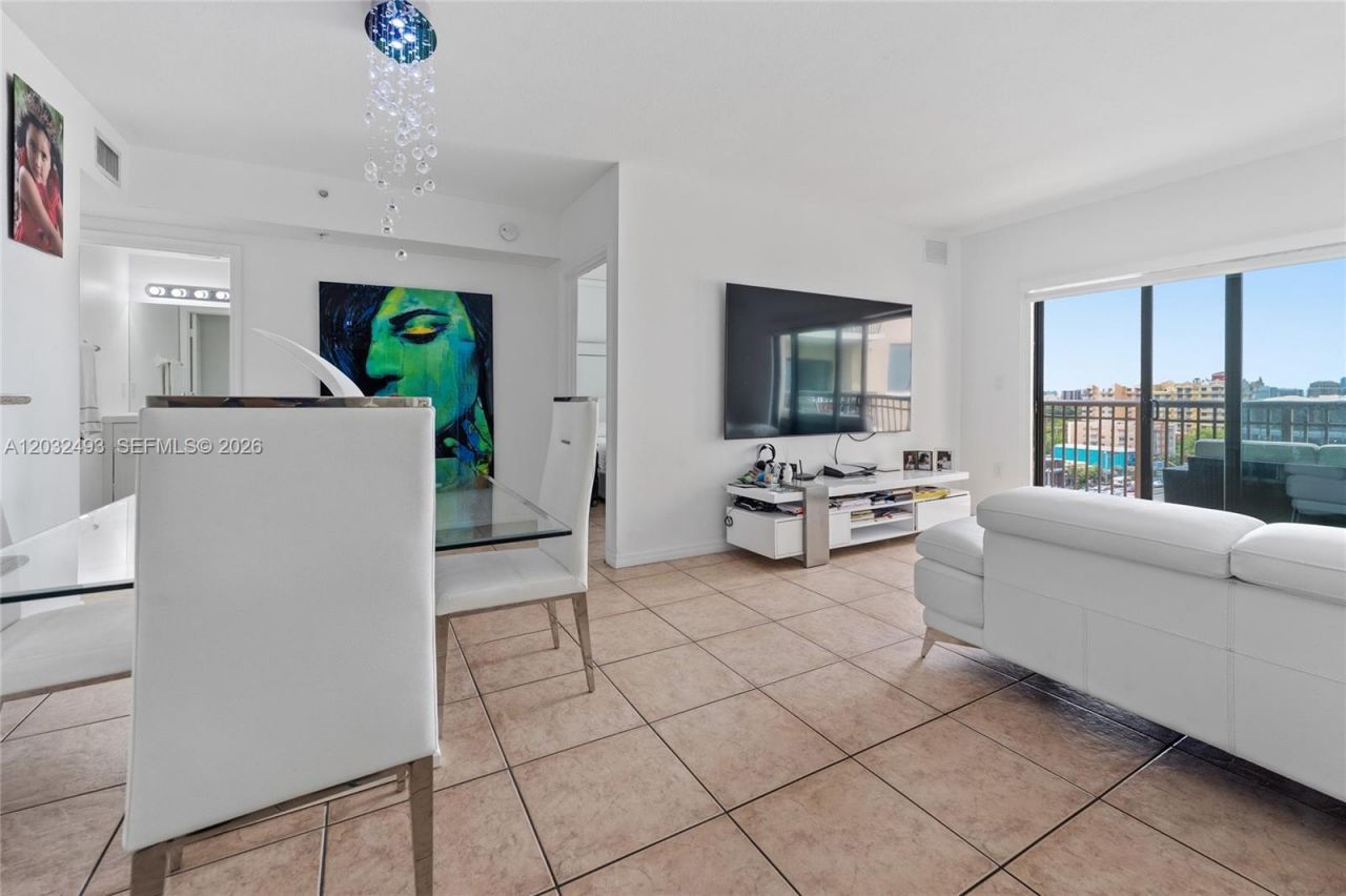 4242 NW 2nd St , Unit 1001, Miami, FL 33126 Photo