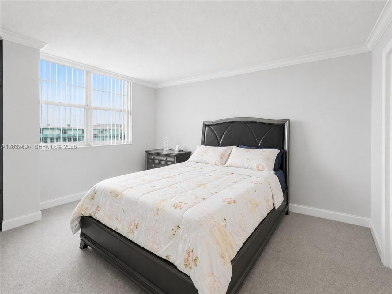 5701 Collins Ave , Unit 1711, Miami Beach, FL 33140 Photo