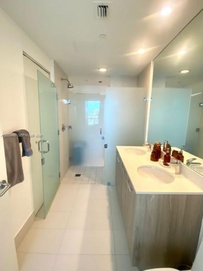 501 NE 31st St , Unit 802, Miami, FL 33137 Photo